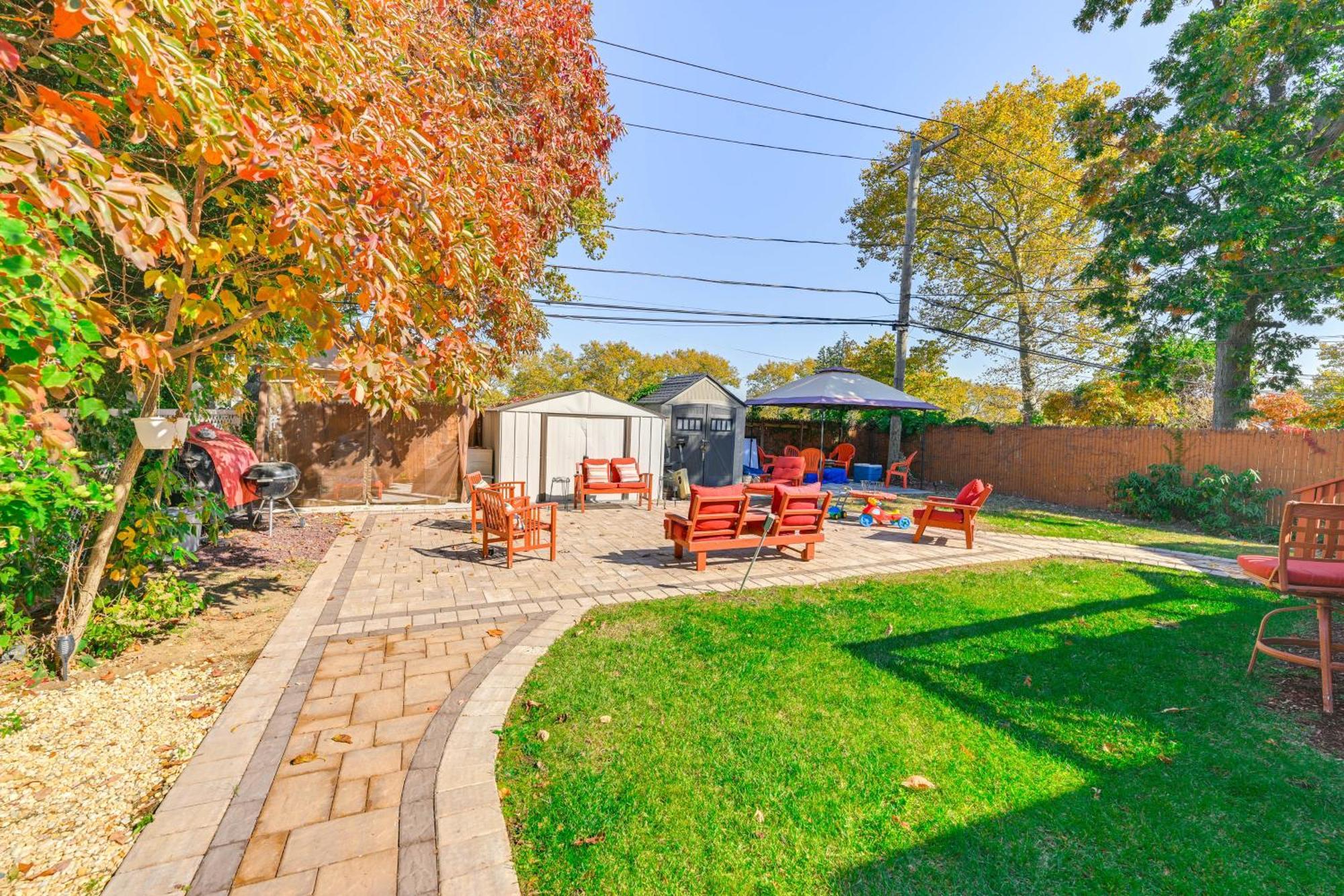 Central Elmont Studio With Great Outdoor Space! Exterior foto
